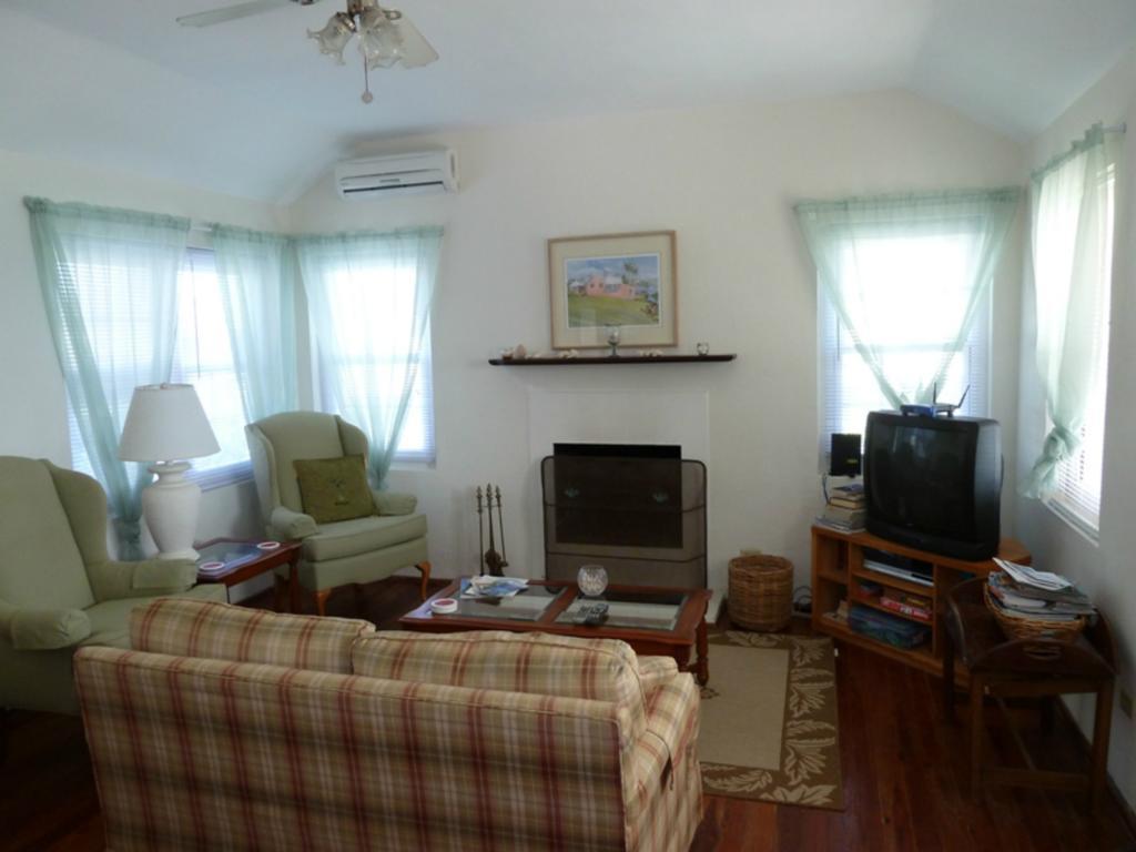 Grape Bay Cottages Mount Pleasant Eksteriør bilde