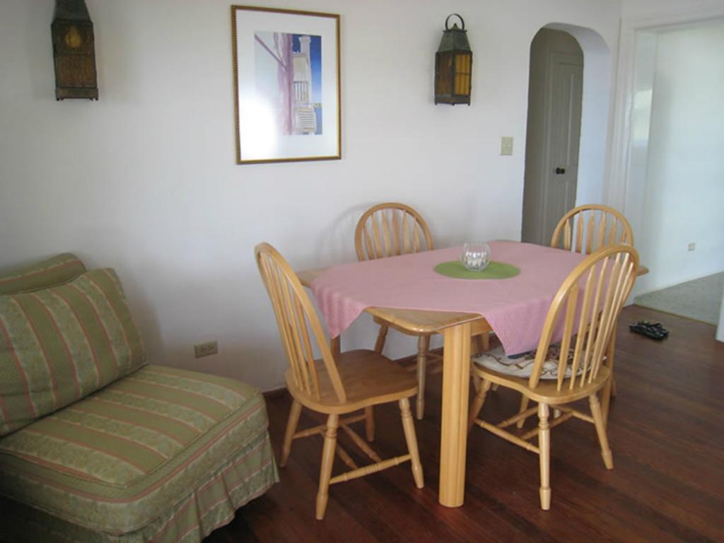 Grape Bay Cottages Mount Pleasant Rom bilde